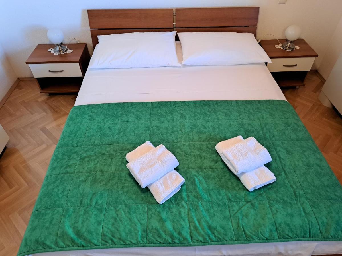 Apartment With Splendid Sea View Trogir Buitenkant foto