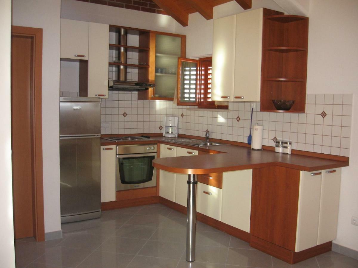 Apartment With Splendid Sea View Trogir Buitenkant foto