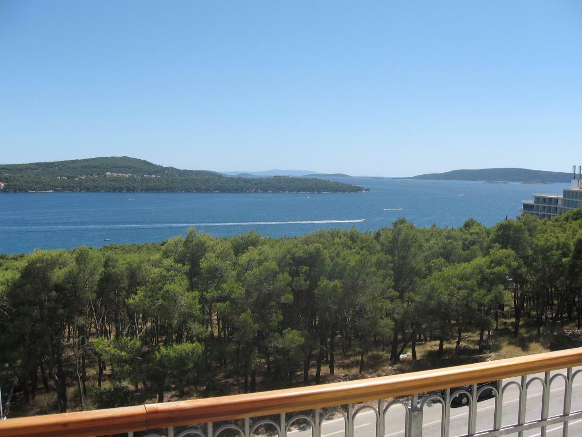 Apartment With Splendid Sea View Trogir Buitenkant foto