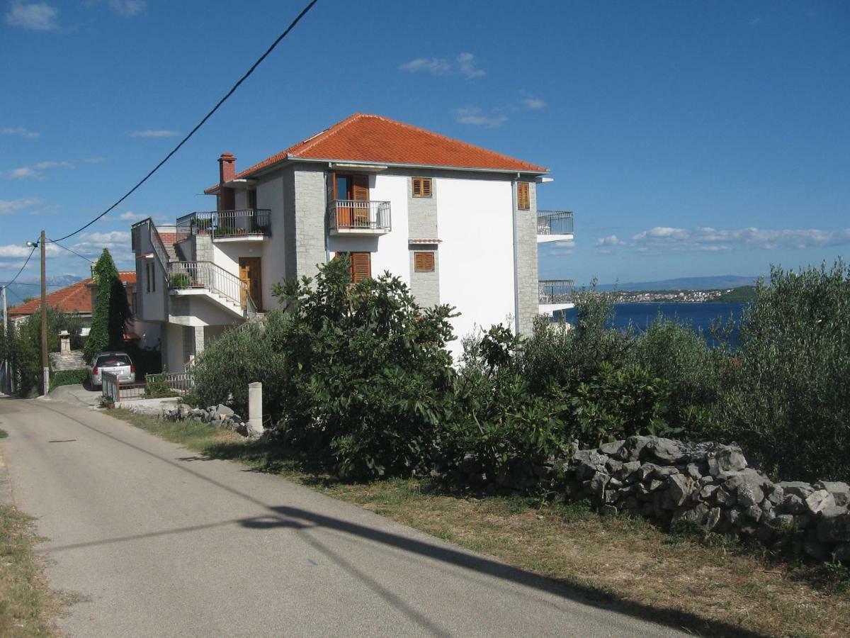 Apartment With Splendid Sea View Trogir Buitenkant foto