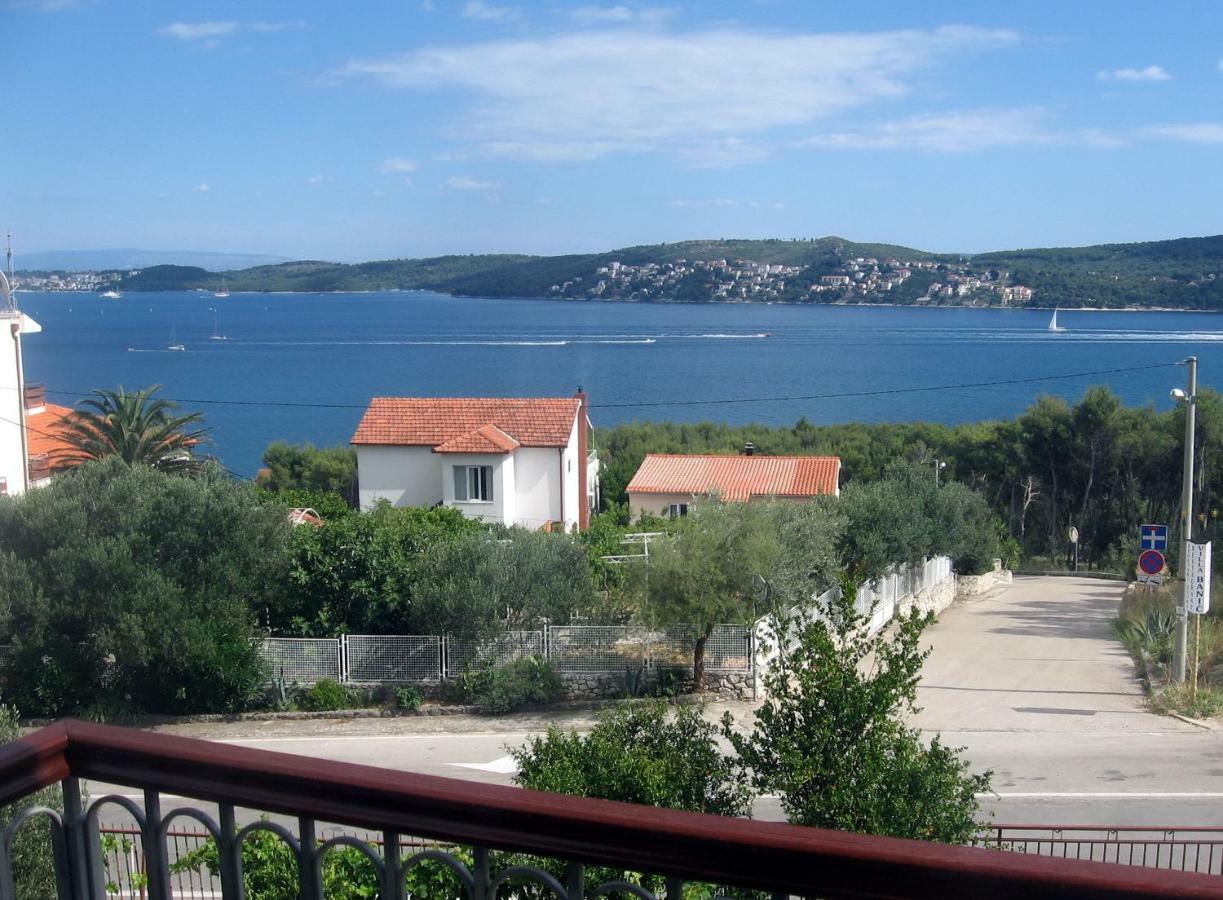 Apartment With Splendid Sea View Trogir Buitenkant foto