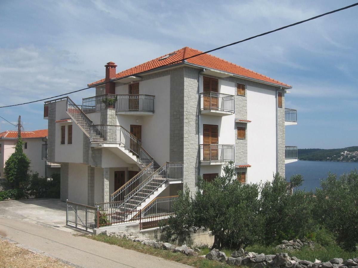 Apartment With Splendid Sea View Trogir Buitenkant foto