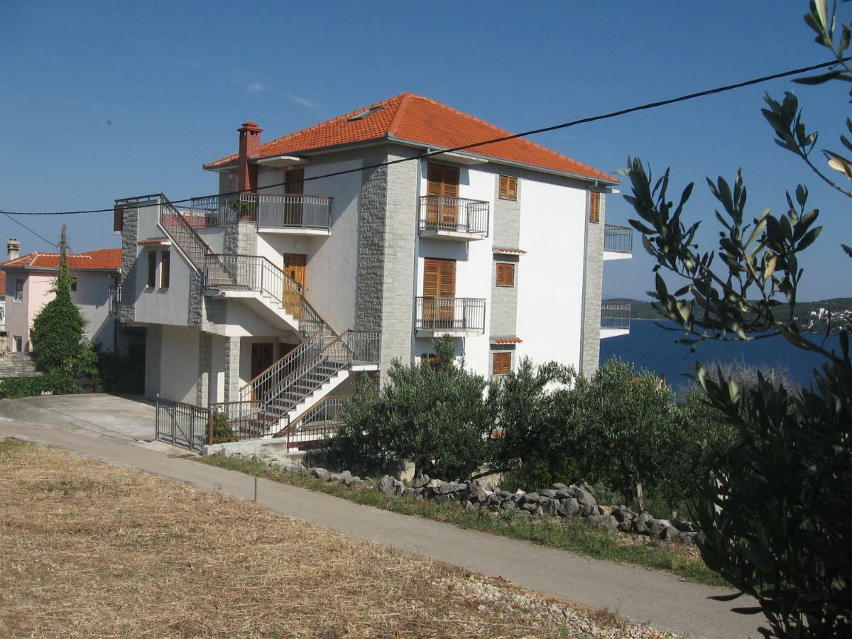 Apartment With Splendid Sea View Trogir Buitenkant foto